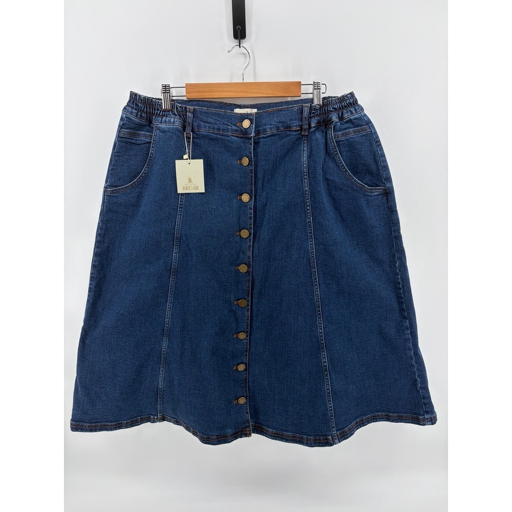 The House of Bruar, Mid-Wash Denim, Button Front Skirt, Women's Size 20, NWT